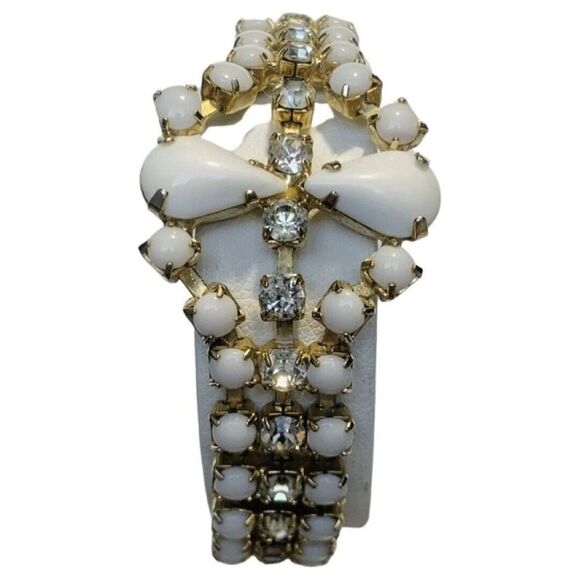 Vintage White Faceted Prong Beaded Shimmer Rhinestone Gold Tone Bracelet 7.5 - Picture 5 of 9